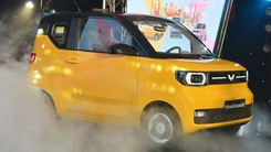 Ô tô điện mini Trung Quốc Wuling Hongguang giá bao nhiêu? Nhược điểm và tiềm năng