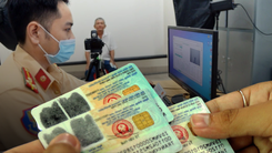 Từ 1-7-2024, mỗi công dân Việt Nam sẽ được cấp một căn cước điện tử, vậy bạn cần phải làm gì?