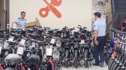 Tạm giữ hàng trăm xe đạp điện tại chuỗi cửa hàng phoxedien.com