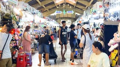 Mời TikToker đến chợ Bến Thành livestream bán hàng, quảng bá du lịch