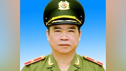 Video: Công an Quảng Ninh bắt tạm giam thiếu tướng Đỗ Hữu Ca, nghi nhận hàng chục tỉ đồng ‘chạy án’