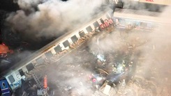 Video: Hiện trường vụ hai tàu hỏa tông nhau, bốc cháy làm 16 người chết ở Hy Lạp