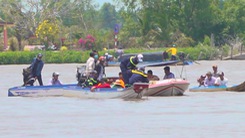 Video: Phó trưởng công an xã và trung úy rơi xuống sông khi tuần tra, một người chết