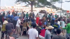 Video: Khởi tố vụ án, tạm giữ tám người trong vụ xô xát ở cảng An Thới