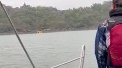 Video: Ngư dân kể trực thăng chao đảo, phát nổ khi rơi xuống biển