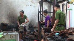 Nhà dân ở Thanh Hóa cháy rụi sau nhiều lần cháy đồ đạc chưa rõ nguyên nhân