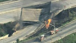 Cháy xe bồn chở xăng làm sập cầu vượt trên xa lộ ở Mỹ