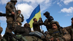 Tổng thống Ukraine xác nhận phản công, tái chiếm nhiều ngôi làng