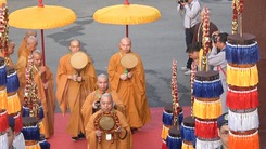 Hàng ngàn tăng ni, phật tử dự Đại lễ Phật đản Phật lịch 2567 tại TP.HCM