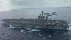 Trực tiếp: Nhóm tàu sân bay USS Ronald Reagan cập cảng Đà Nẵng
