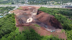 Flycam mỏ đất đắp cho cao tốc Phan Thiết - Dầu Giây, đã xảy ra sai phạm được đánh giá là ‘nghiêm trọng’