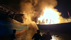 Lại cháy tàu cá, thiệt hại nặng