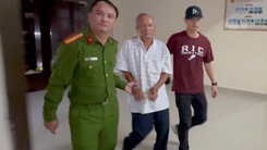 Bị can giết 6 người, trốn truy nã 43 năm, được dẫn giải về đến Quảng Ngãi