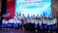 Tiếp sức đến trường cho tân sinh viên Bến Tre, Tiền Giang