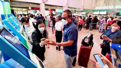 Hành khách bị delay khi đi máy bay dịp Tết, được bồi thường ra sao?