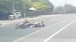 Một trung tá cảnh sát giao thông bị xe máy tông tử vong khi làm nhiệm vụ