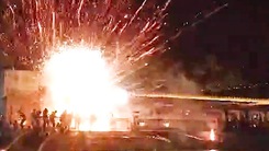 Nổ pháo hoa tại lễ hội khiến hàng chục người thương vong ở Ấn Độ