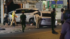 Nữ tài xế chạy xe ‘điên loạn’ ở Vũng Tàu, tông chết hai mẹ con, nhiều người bị thương