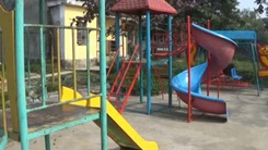 Bé gái tử vong trong trường mầm non