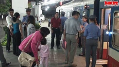 Chuyến tàu chạy đêm cuối cùng trong năm