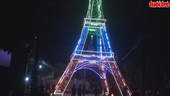 Độc đáo “Tháp Eiffel” đón Noel cao 34m ở Nghệ An