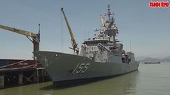 Tàu chiến hải quân hoàng gia Australia cập cảng Đà Nẵng