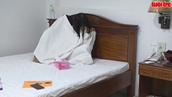 VIDEO| Cà Mau bắt mại dâm trong khách sạn