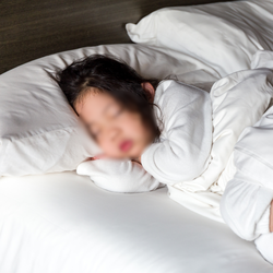 Podcast: Thiếu ngủ ảnh hưởng thế nào đến sức khoẻ của trẻ?