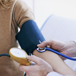 Podcast: Hàng triệu người có 'huyết áp cao' do... đo sai cách