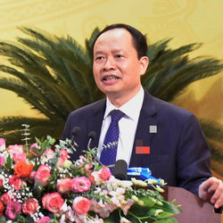 Cựu Bí thư Tỉnh ủy Thanh Hóa Trịnh Văn Chiến bị khởi tố, khám nhà
