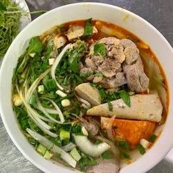 Podcast: Michelin gắn sao nhà hàng Việt gây tranh cãi, liệu đã xác đáng, công tâm?