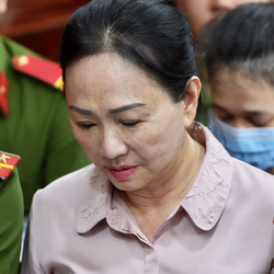 Vụ Vạn Thịnh Phát: Bà Trương Mỹ Lan khóc nghẹn nói lời sau cùng trước tòa