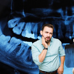Răng khôn mọc lệch gây nhiễm trùng nếu không điều trị có thể tử vong