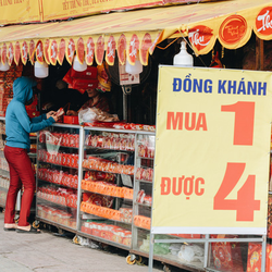 Bánh trung thu ế ẩm, nhiều hãng đồng loạt khuyến mãi