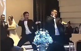 Hai phù rể nhảy Bboom Bboom "cực cute" trong đám cưới