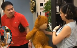 Vợ dùng gấu bông đe dọa khi chồng về trễ