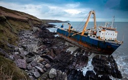 Ireland: tốn tiền triệu đô để di dời “tàu ma”