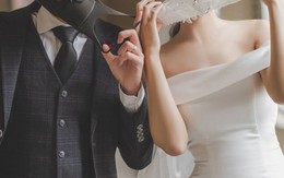 Khẩu trang cưới ra đời giữa mùa dịch, cặp đôi Sài Gòn lên luôn bộ ảnh đẹp lung linh