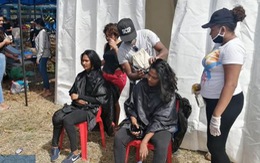 Quyên góp tóc để… ngăn dầu tràn ở đảo Mauritius