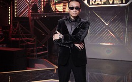 Đang làm huấn luyện viên Rap Việt, Wowy đòi mặc quần bơi và trùm thùng giấy để làm gì?