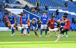 ‘Thần rùa’ hiển linh giúp Manchester United thắng Brighton