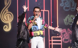 Lộ diện 'anh em song sinh' với Nguyễn Hưng, 62 tuổi nhảy đẹp hát sung ở 'Ca sĩ ẩn danh'