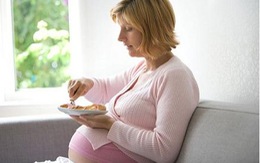 Mẹ ăn nhiều chất béo, nồng độ oxy của nhau thai giảm