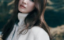 Song Hye Kyo bất ngờ đăng lại ảnh thời được Song Joong Ki cầu hôn