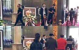 NS Hoài Linh cẩn thận làm 18 vòng hoa trong tang lễ nghệ sĩ Chí Tài
