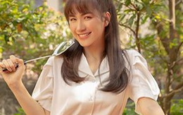 Hòa Minzy 'biến hình' thành thiếu nữ 16 trong MV 'Tết nhà mình'