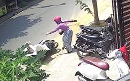 Cô gái đi vespa có hành động không đẹp khi xe máy chặn lối vào nhà