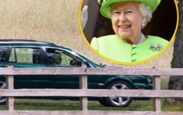 Hình Nữ hoàng Anh, 95 tuổi tự lái xe thăm cháu trai Harry gây sốt