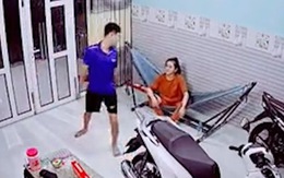 Em trai đi khập khiễng 'cà khịa' chị gái bị đau chân