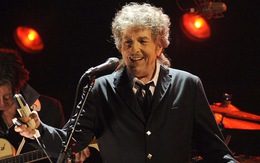 Danh ca Bob Dylan bị kiện tội ấu dâm với bé gái 12 tuổi